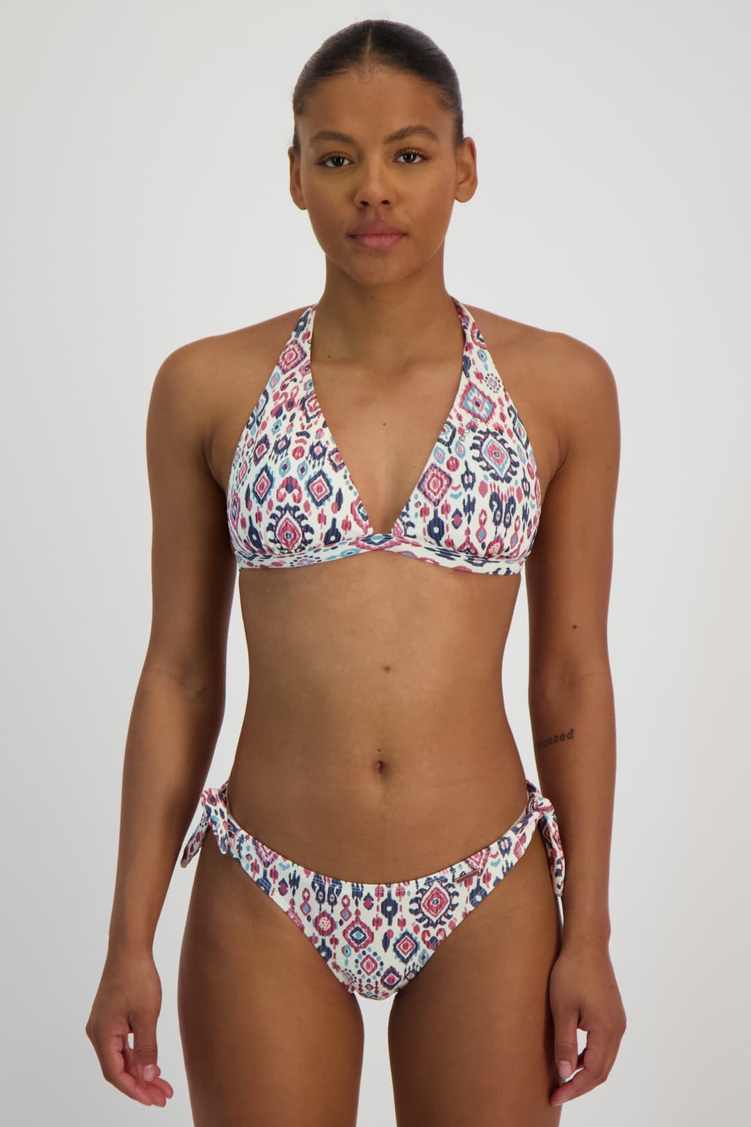 PROTEST MIXALYSA 24 C-Cup Neckholder Damen Bikini Top Weiss, Damen, Größe: 44