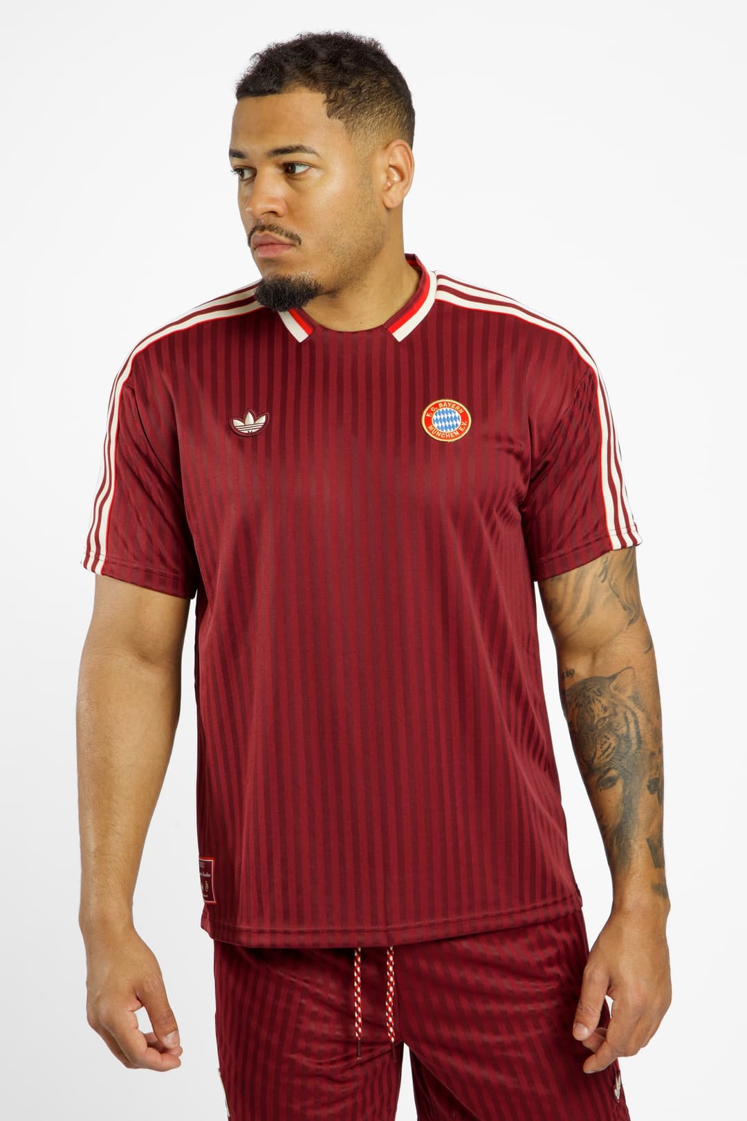 adidas FC Bayern München Icon Herren T-Shirt Rot, Herren, Größe: S