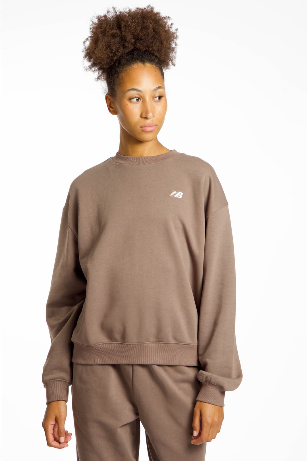 New Balance Sport Essentials French Terry Small Logo Damen Pullover Braun, Damen, Größe: M