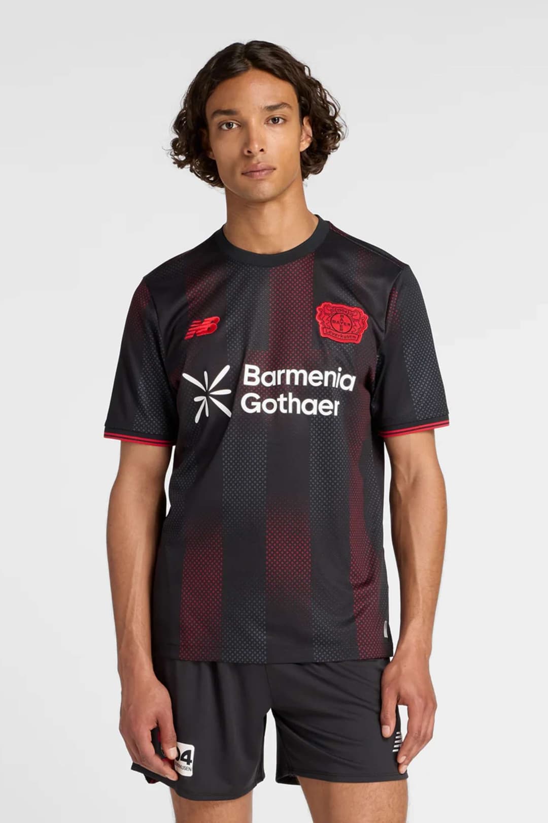 New Balance Bayer 04 Leverkusen Home Herren Fussballtrikot 25/26 Schwarz, Herren, Größe: XL