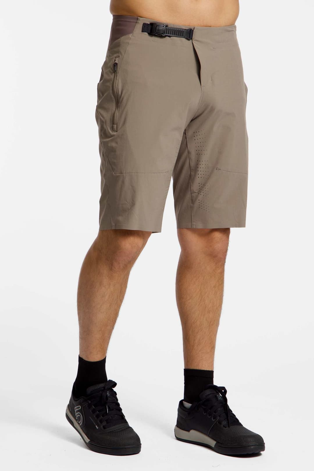 FOX Flexair Herren Bikeshort Braun, Herren, Größe: L