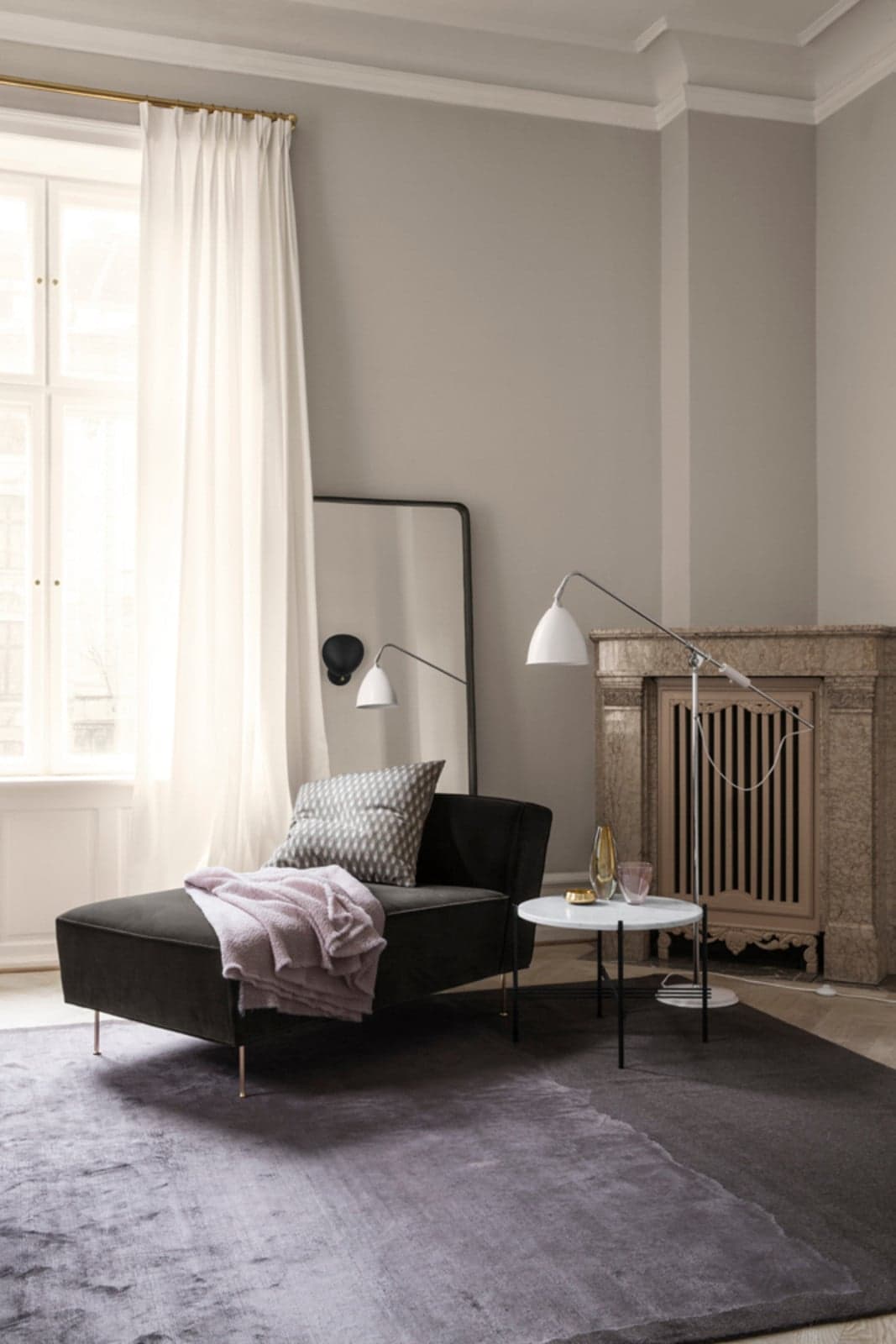 Bestlite BL4 Stehleuchte Ø21 Chrom/Matt Weiß - GUBI - Wohnzimmer - Metall
