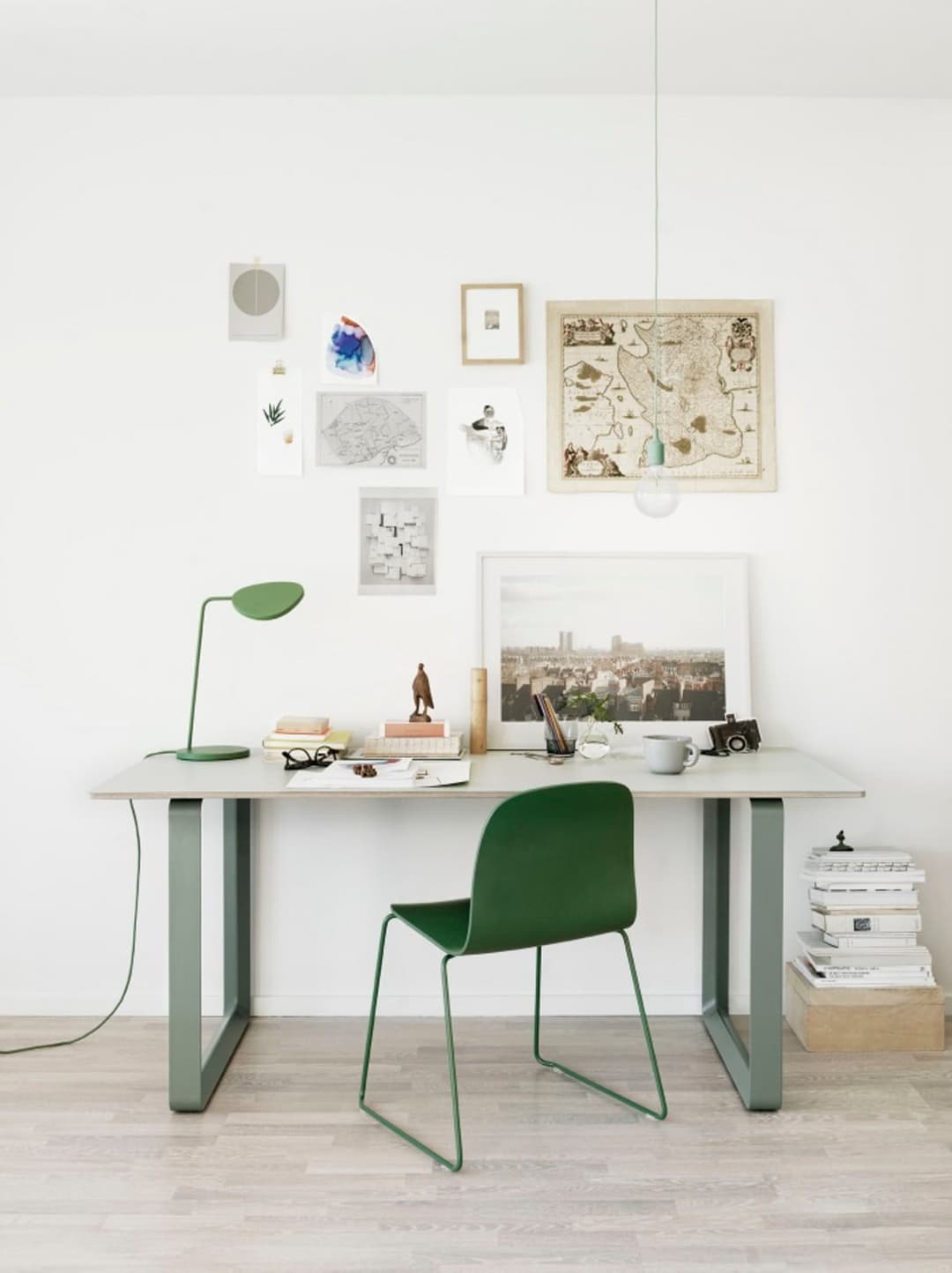 Leaf Tischleuchte White - Muuto - Arbeitszimmer / Büro - Aluminium