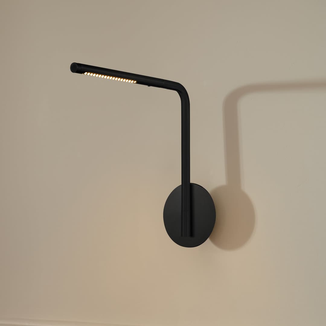 Omni Pivot LED-Wandlampe, schwarz, dimmbar - UMAGE - Schlafzimmer - Design - Aluminium - Einflammig