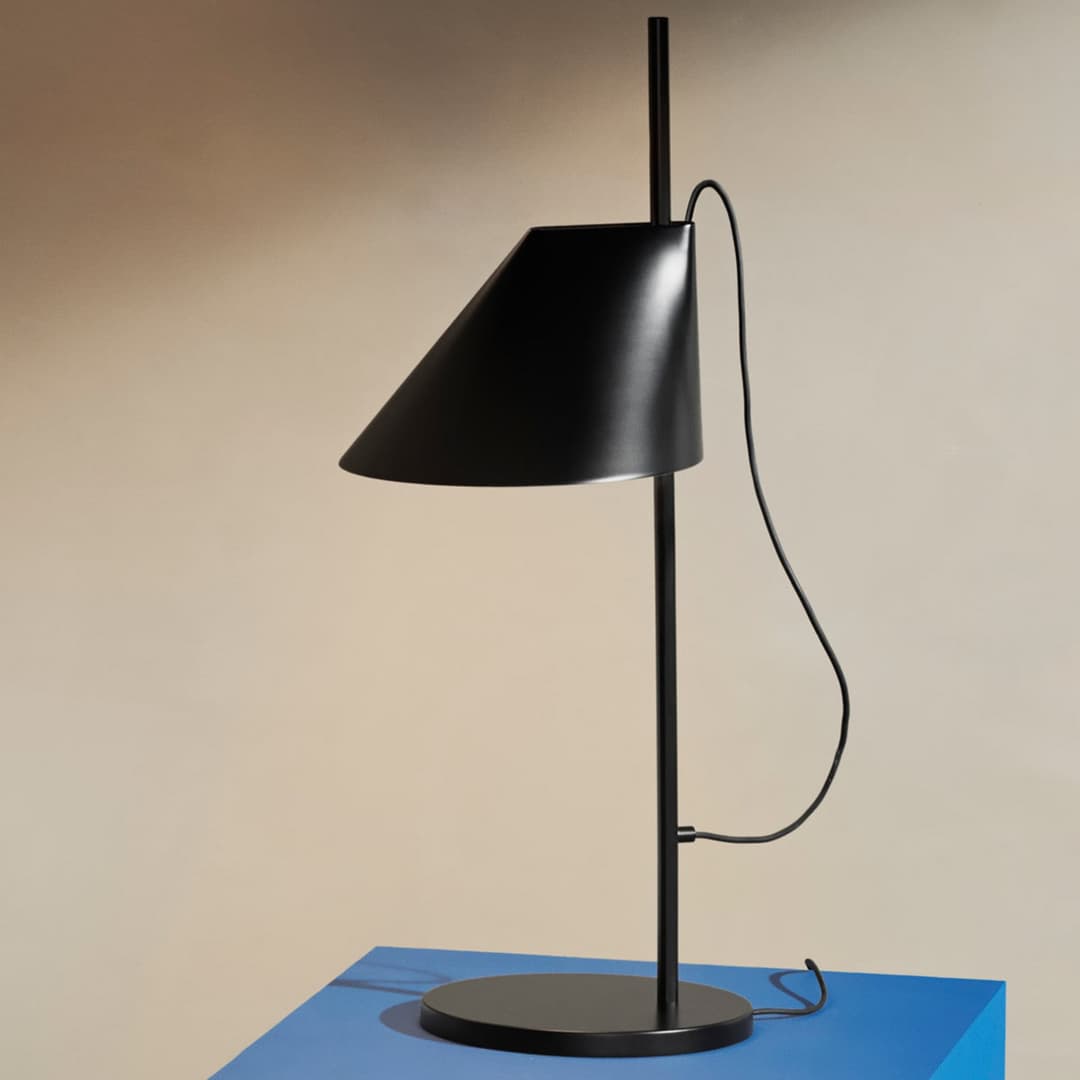 Yuh Tischleuchte Schwarz - Louis Poulsen - Wohnzimmer - Design - Metall - Einflammig