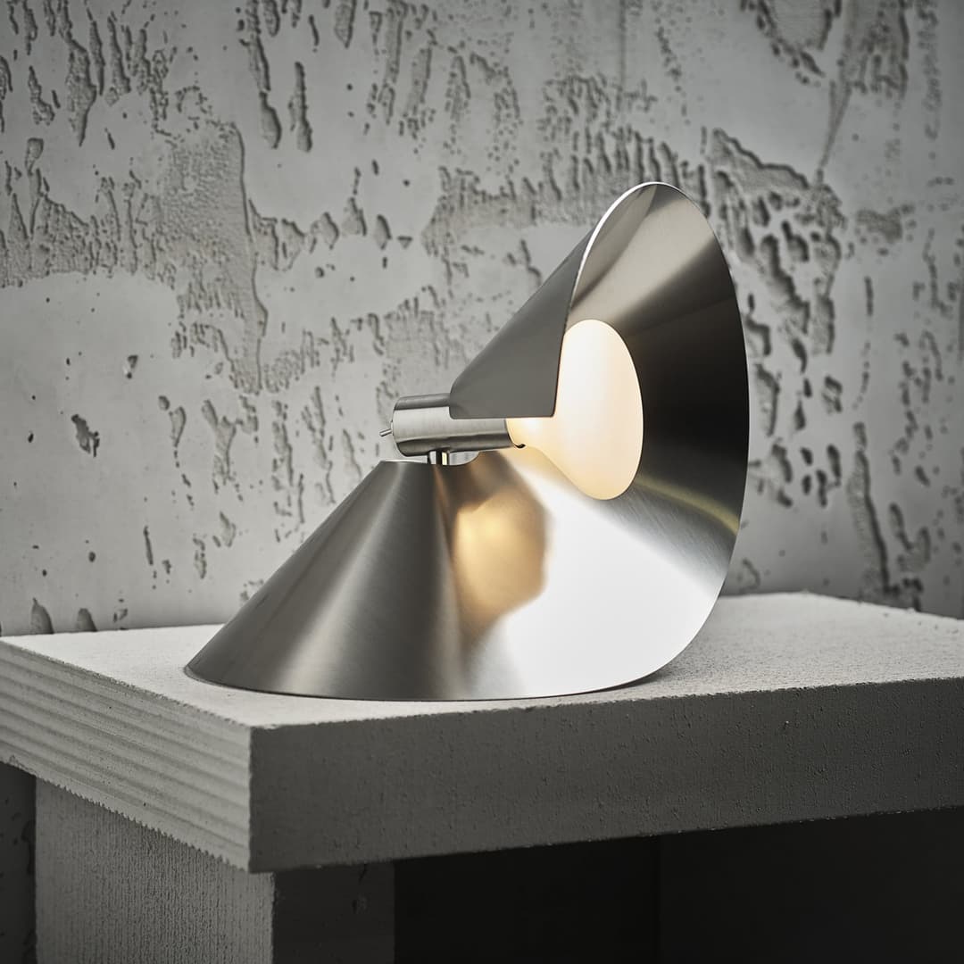 Peel Wandleuchte Brushed Stainless Steel - Frandsen - Wohnzimmer - Design - Metall - Einflammig