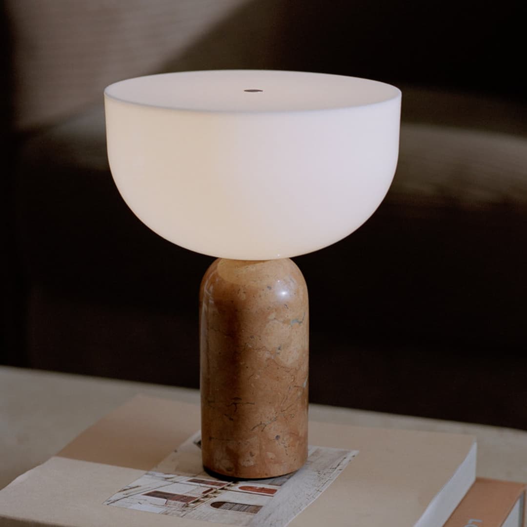 Kizu Portable Tischleuchte Red - New Works - Wohnzimmer - Design - Marmor - Mit Schirm