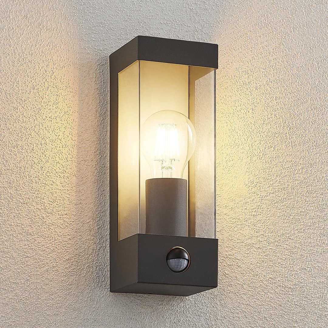 Tilian Außenwandleuchte w/Sensor Dark Grey/Clear - Lindby - Balkon - Modern - Metall - Eckig