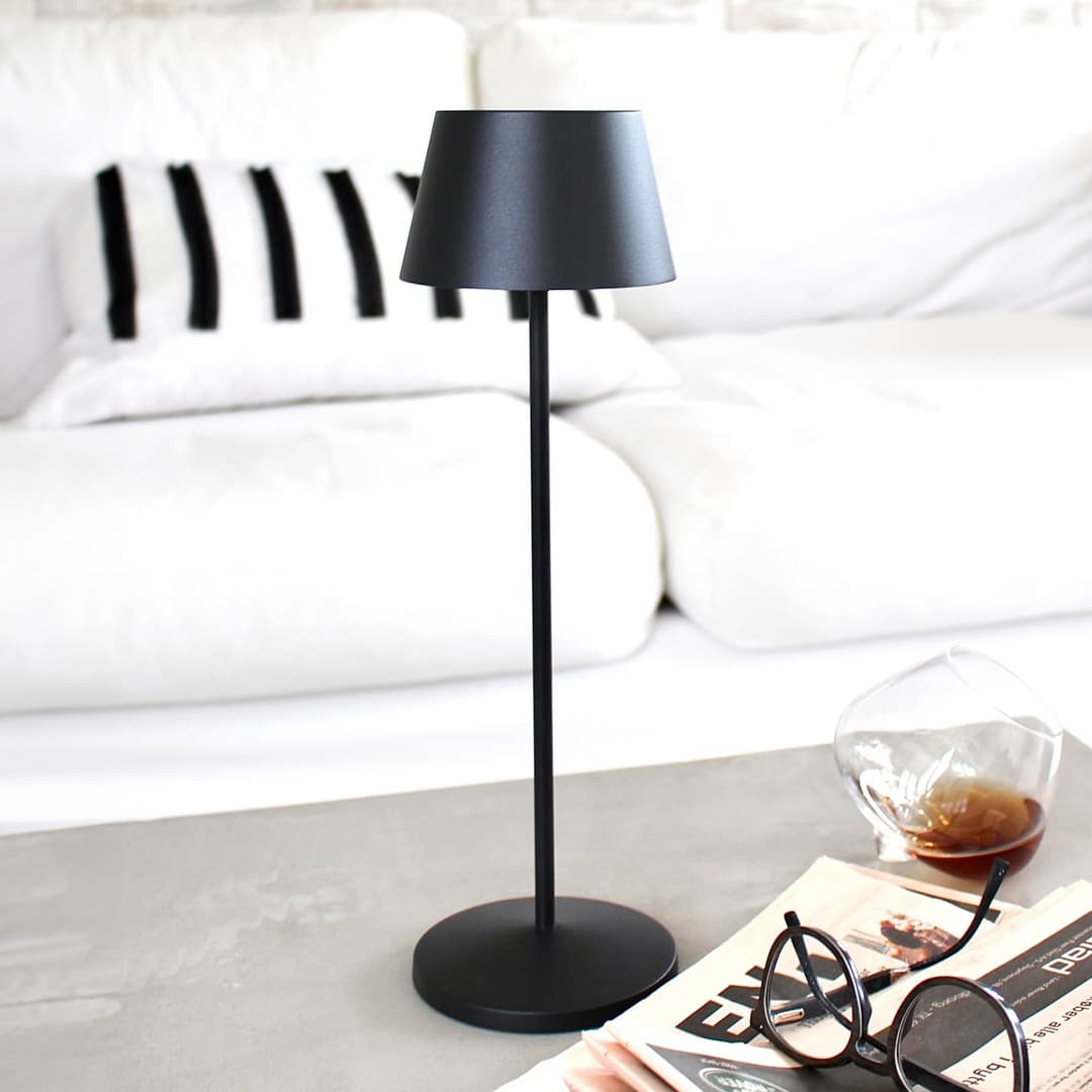 Modi Portable Tischleuchte Black - Loom Design - Wohnzimmer - Modern - Metall - Mit Schirm