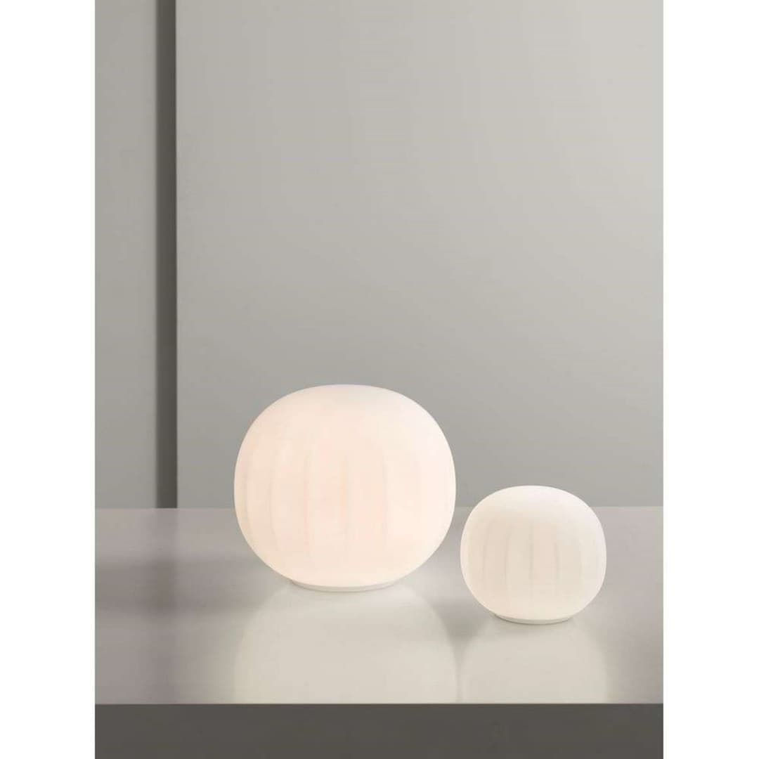 Lita Tischleuchte Low Ø30 White - Luceplan - Wohnzimmer - Glas