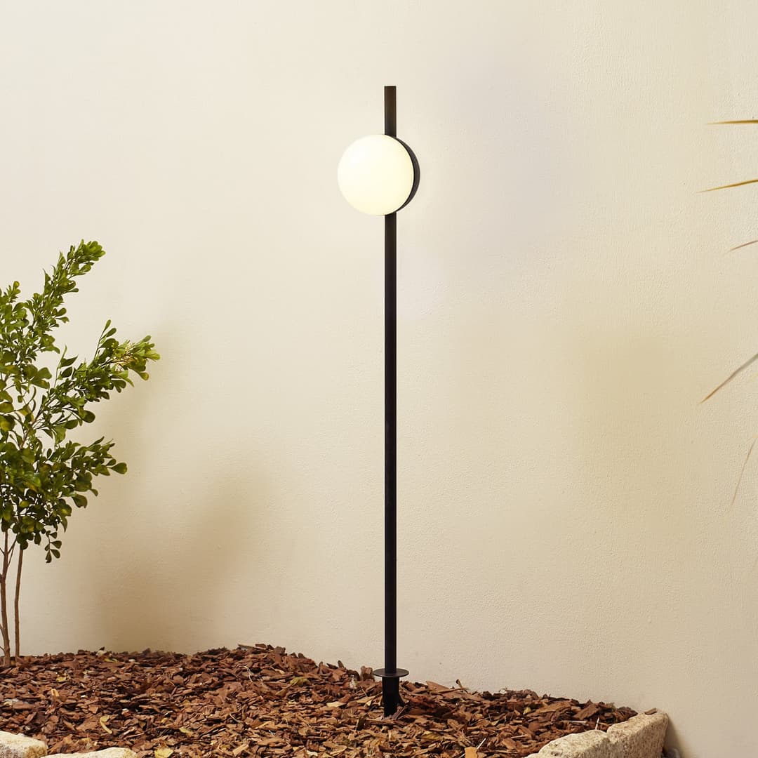 Darleen LED Gartenleuchte w/Speer Dunkelheit Grau - Lindby - Terrasse - Modern - Aluminium - Einflammig