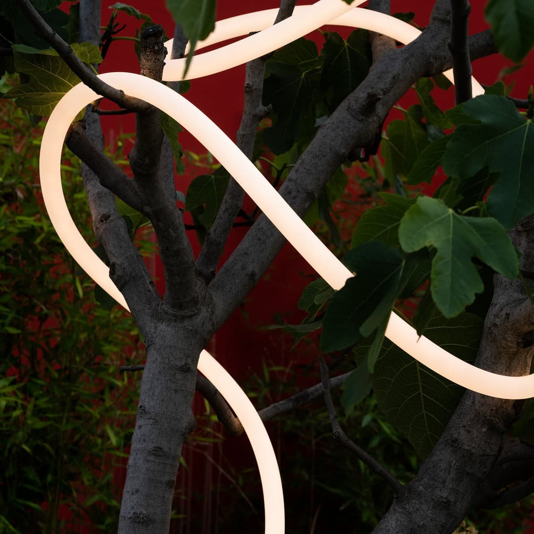 La linea 25 Earth LED-Lichtschlauch, 10 m - Artemide La linea Earth - Wohnzimmer - Design - Kunststoff