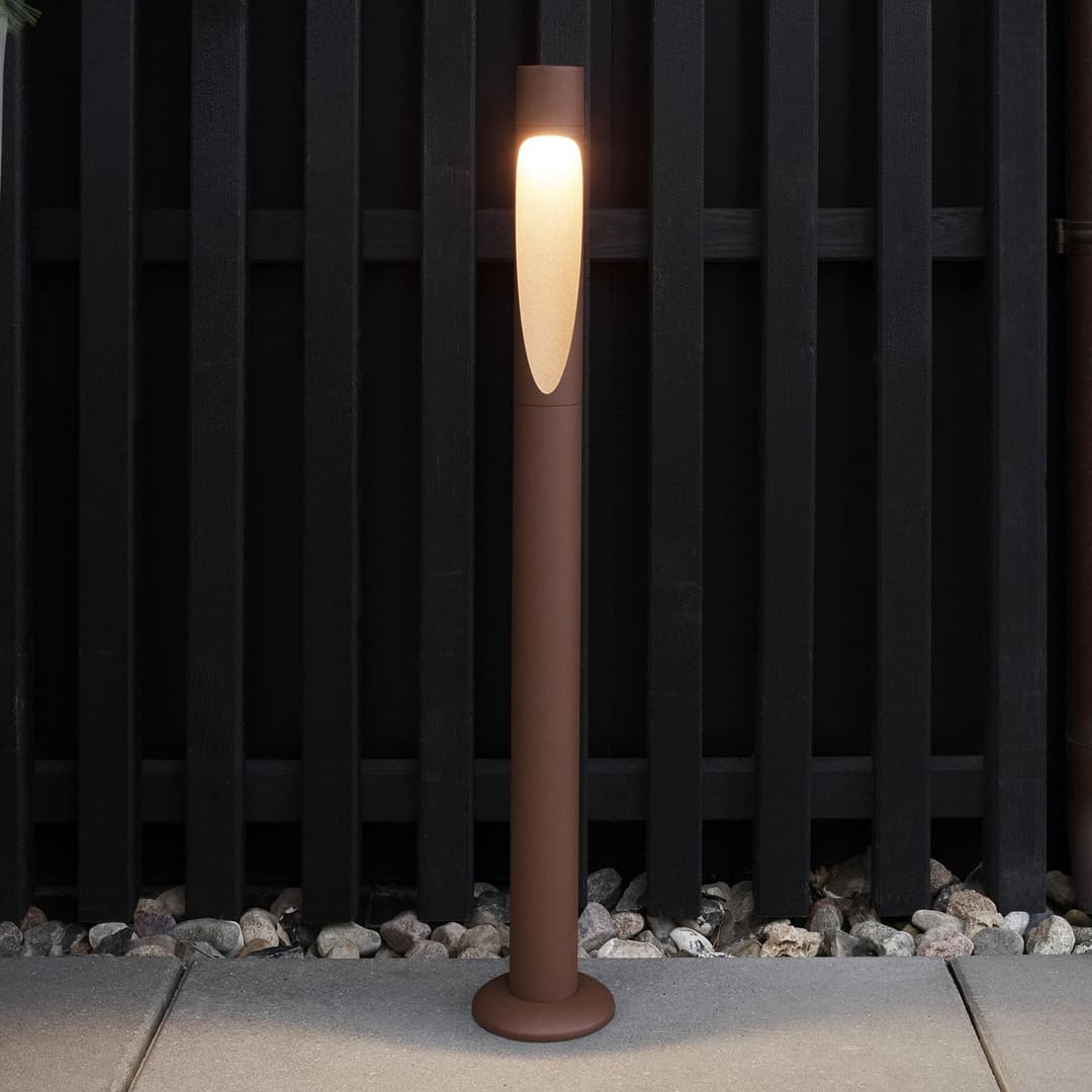 Flindt Wegelampe, 927, corten 70cm Fuß 24 V - Louis Poulsen - Design - Aluminium - Einflammig
