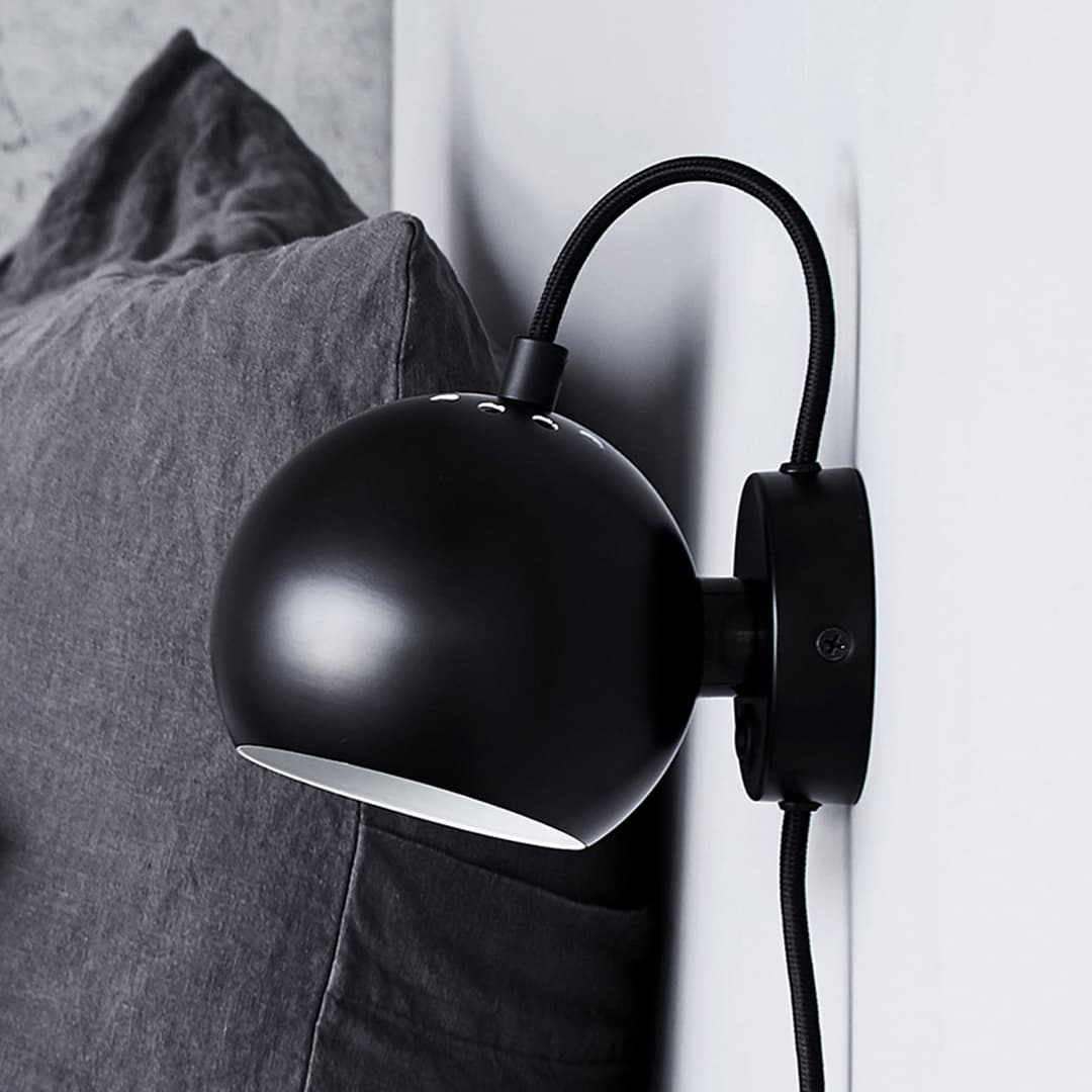 Ball Wandleuchte Matt Black - Frandsen Ball Magnet - Wohnzimmer - Design - Metall - Einflammig