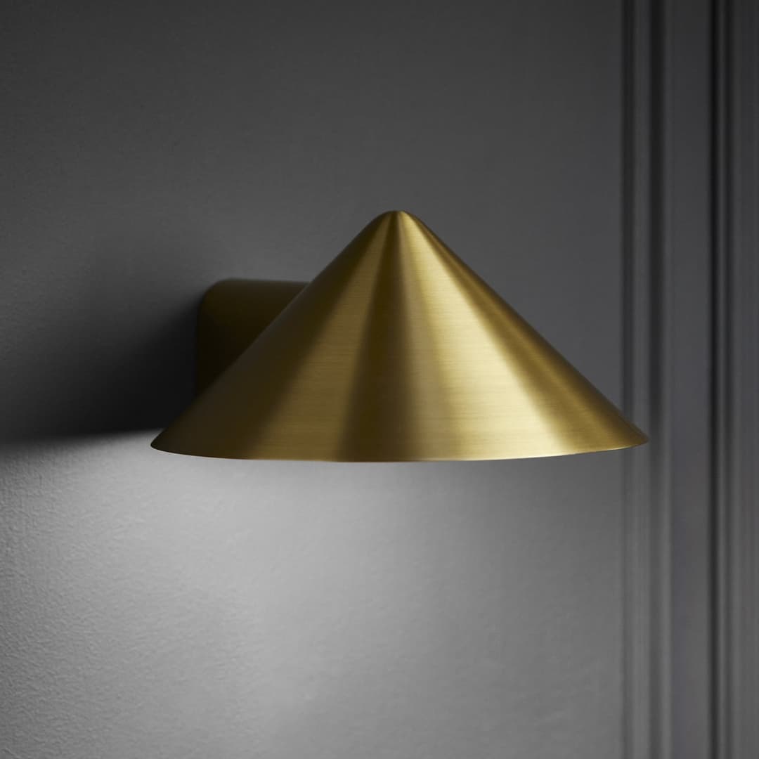Grasp LED-Akku-Wandlampe, magnet. Leuchtmittel - FRANDSEN - Wohnzimmer - Design - Edelstahl - Einflammig