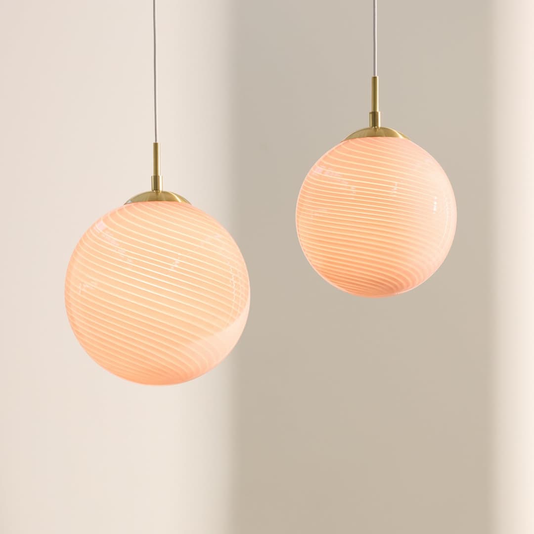 CANDY BALL Hängelampe, rosa/altmessing Ø 25 cm - Halo Design - Wohnzimmer - Glas - Einflammig