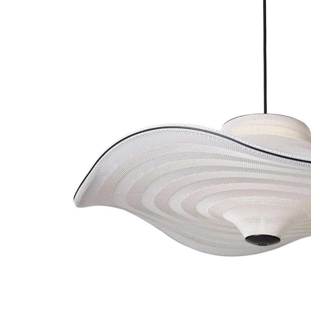 LED-Pendelleuchte Flying Weiß Ø 96 cm - Made By Hand - Schlafzimmer - Stoff / Textil