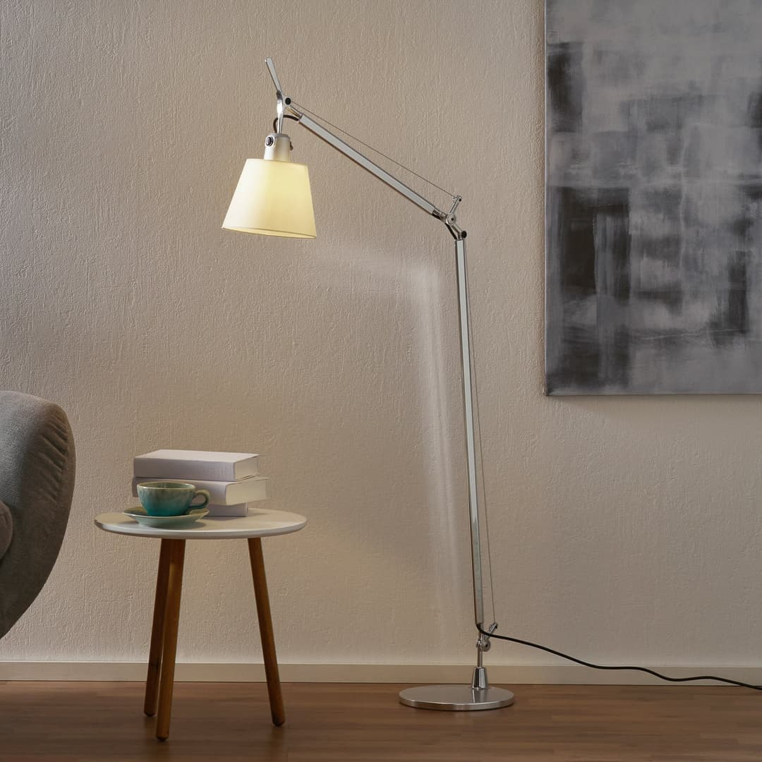 Tolomeo Basculante Stehleuchte, Papier, H108 cm - Artemide - Wohnzimmer - Design - Metall - Mit Schirm