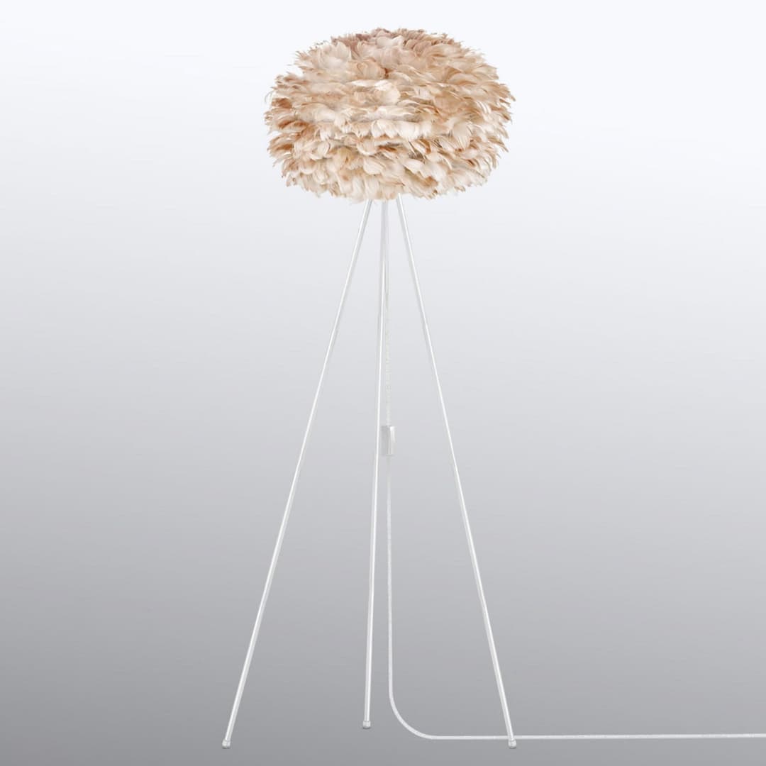 Eos Stehleuchte Medium Hell Braun/Weiß - UMAGE - Wohnzimmer - Design - Metall - Mit Schirm