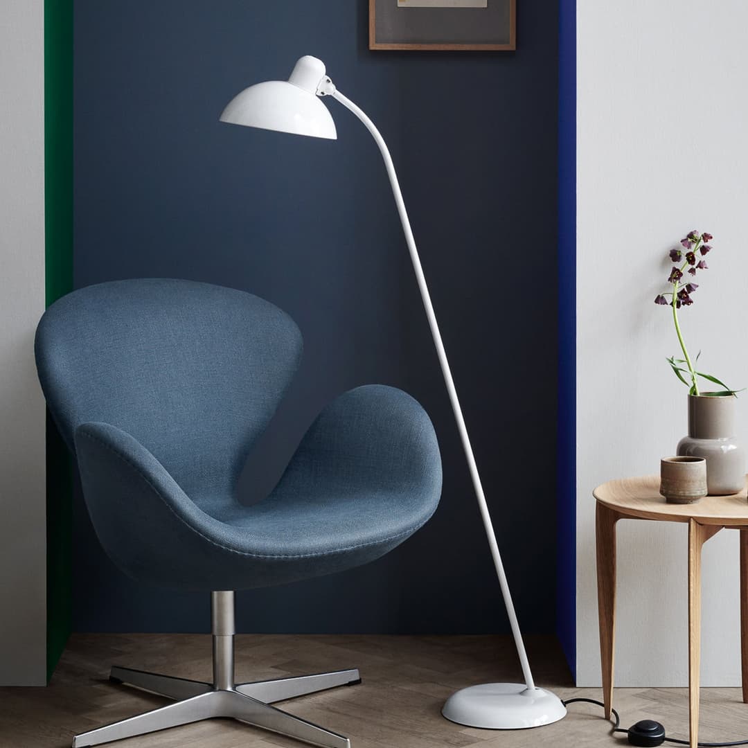 KAISER idell™ 6556-F Stehleuchte Weiß - Fritz Hansen Kaiser Idell 6556-F - Wohnzimmer - Design - Metall - Mit Schirm