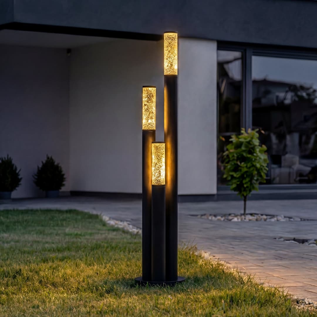 Gavros Wegeleuchte, dreiflammig, 132 cm, Aluminiumdruckguss - Lindby - Terrasse - Modern - Mehrflammig