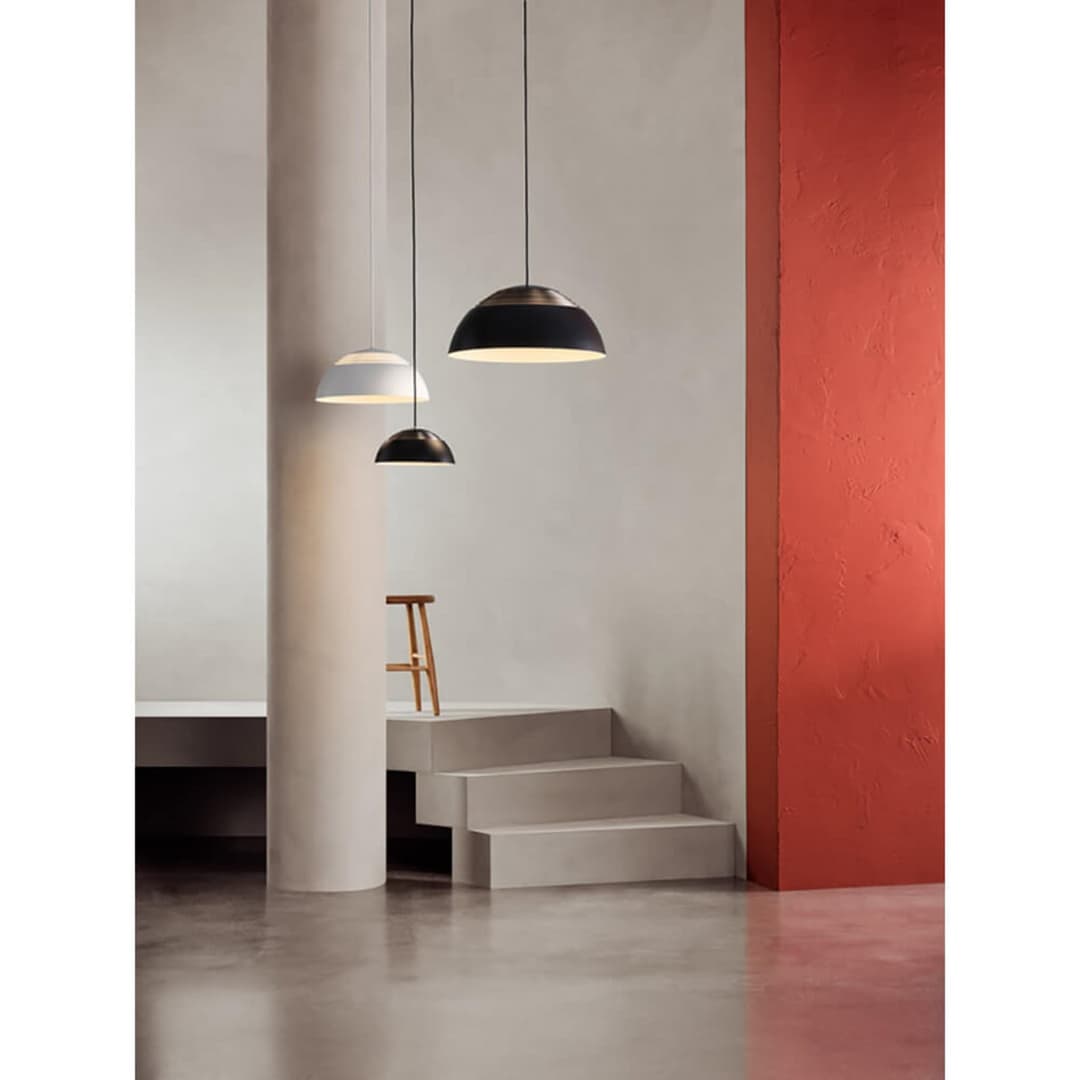 AJ Royal 370 LED Pendelleuchte Weiß - Louis Poulsen - Wohnzimmer - Aluminium
