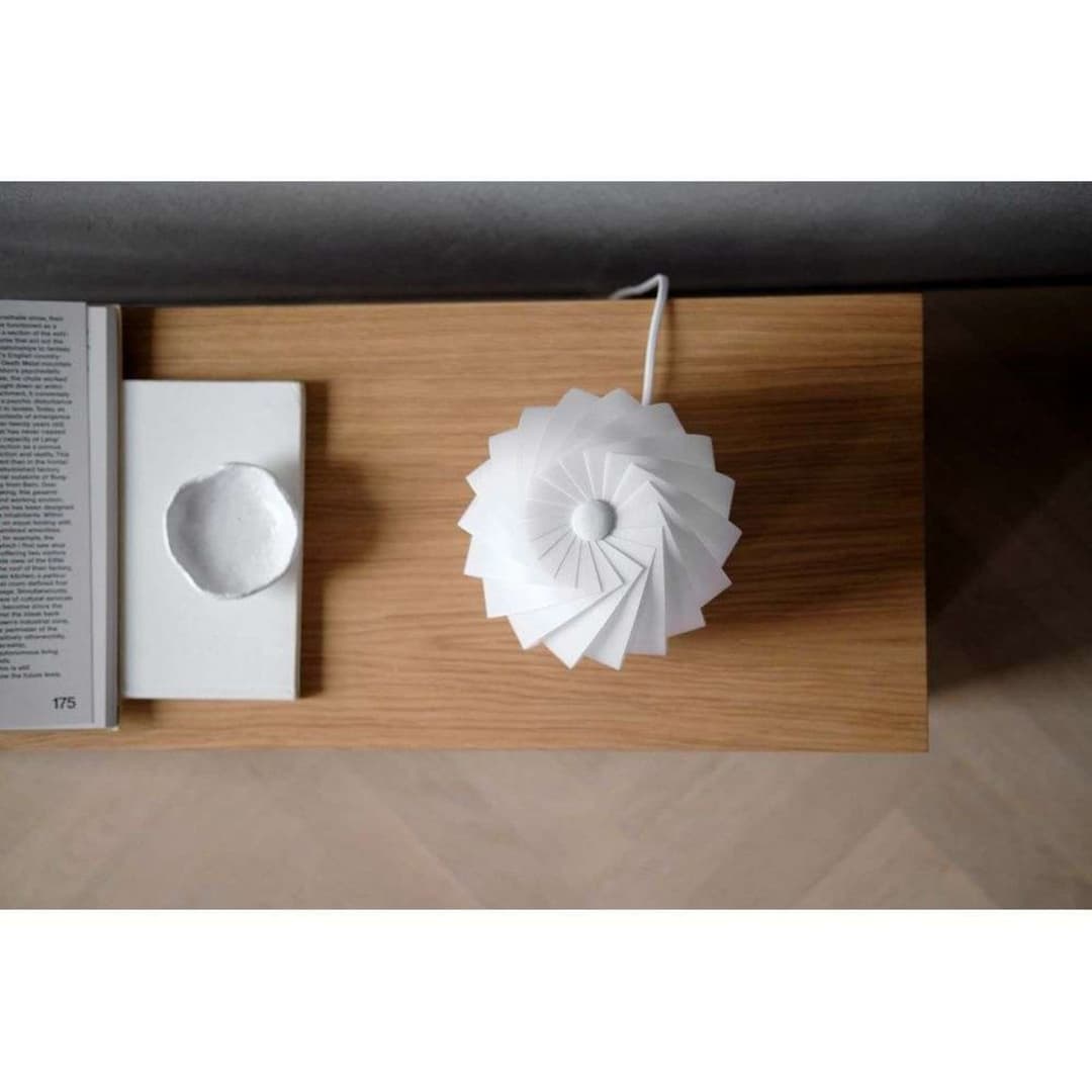 ST906 Mini Tischleuchte weiß 19 cm Papier E27 - Tom Rossau - Wohnzimmer - Design - Papier / Karton - Einflammig
