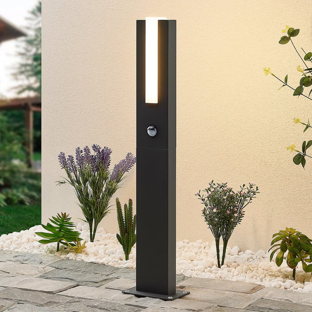Virgalia LED Gartenleuchte H65 w/Sensor Graphite - Lucande - Terrasse - Modern - Aluminium - Einflammig