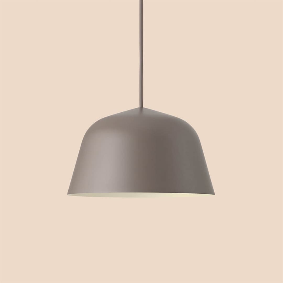 Ambit Pendelleuchte Ø25 Taupe - Muuto - Wohnzimmer - Aluminium