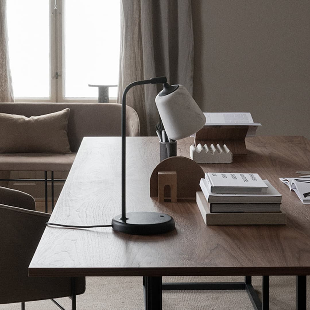 Material Tischleuchte White Marble - New Works Material The Originals - Wohnzimmer - Design - Metall - Einflammig