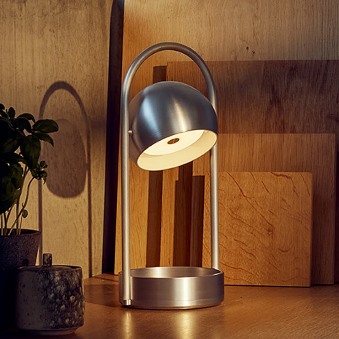 Ball Portable LED-Akku-Tischleuchte, alu - FRANDSEN - Wohnzimmer - Metall - Einflammig