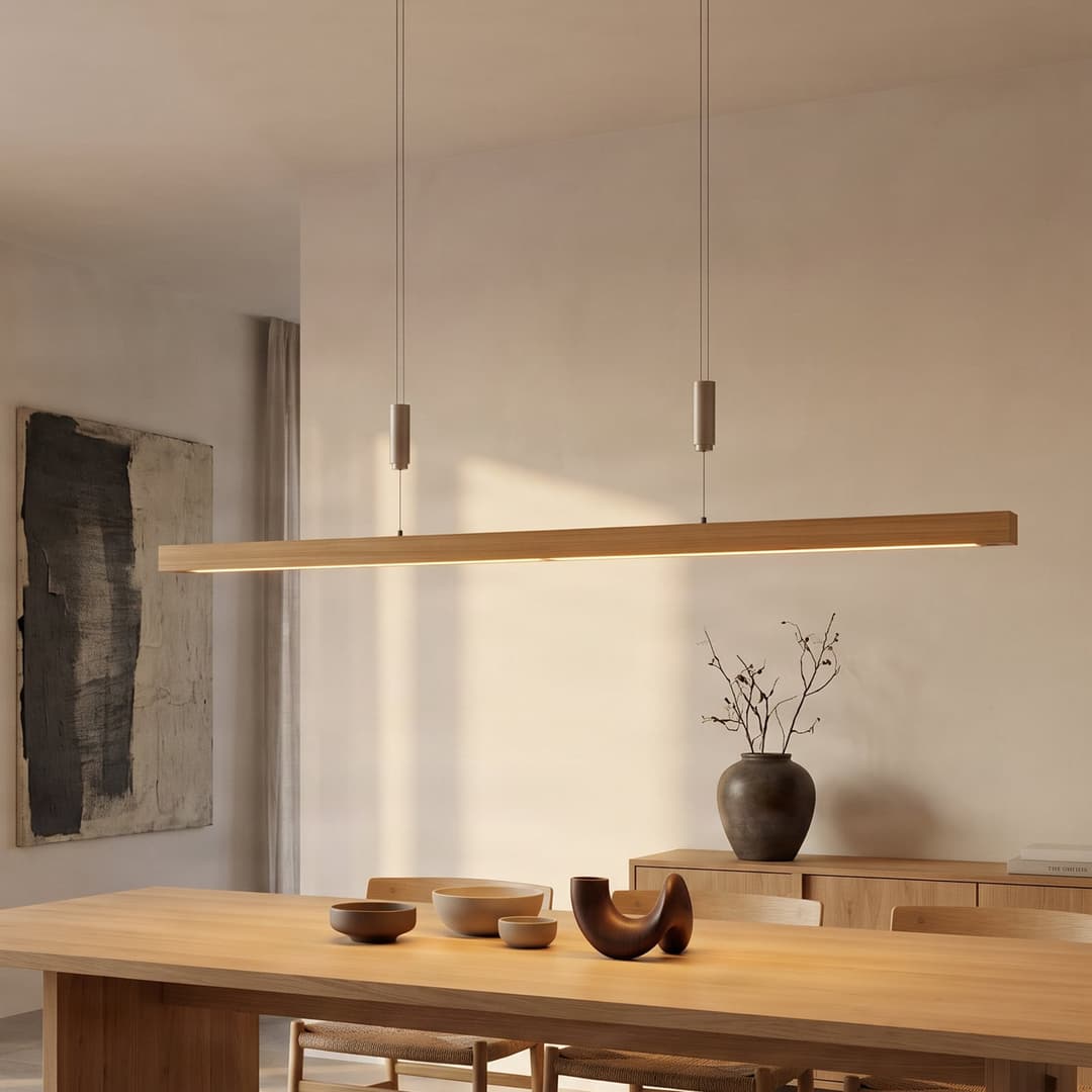 LED-Pendellampe Nora, Eiche natur, Länge 118 cm - Quitani - Wohnzimmer - Modern - Holz - Einflammig