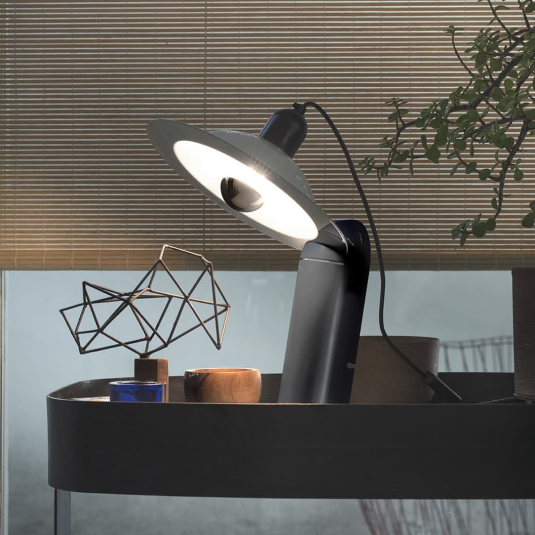 Lampiatta LED-Tischleuchte, schwarz, Höhe 48,5 cm - Stilnovo - Wohnzimmer - Design - Kunststoff