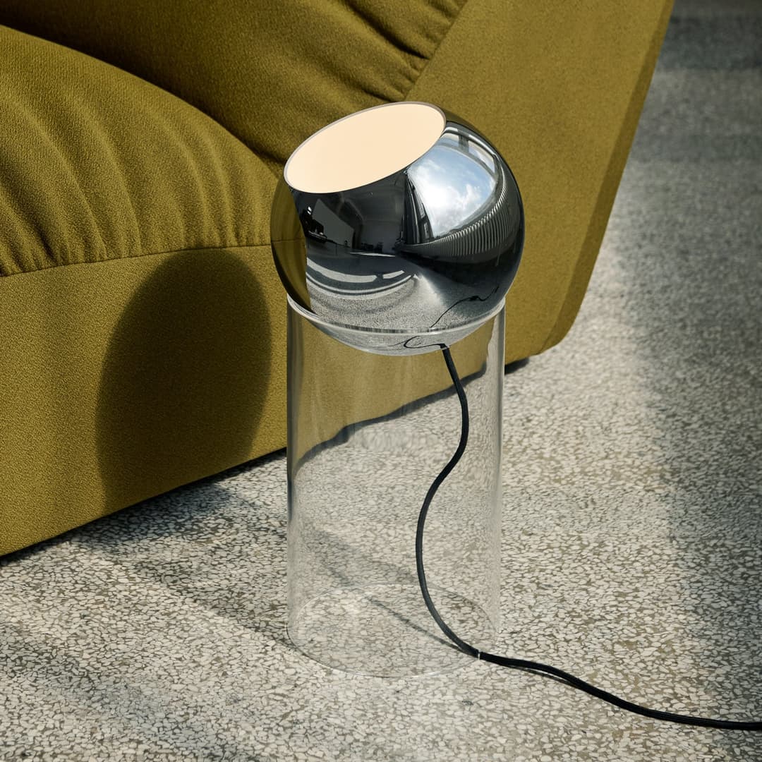 Topan VP14 Stehlampe chromfarben E27 - &Tradition - Wohnzimmer - Design - Aluminium - Einflammig