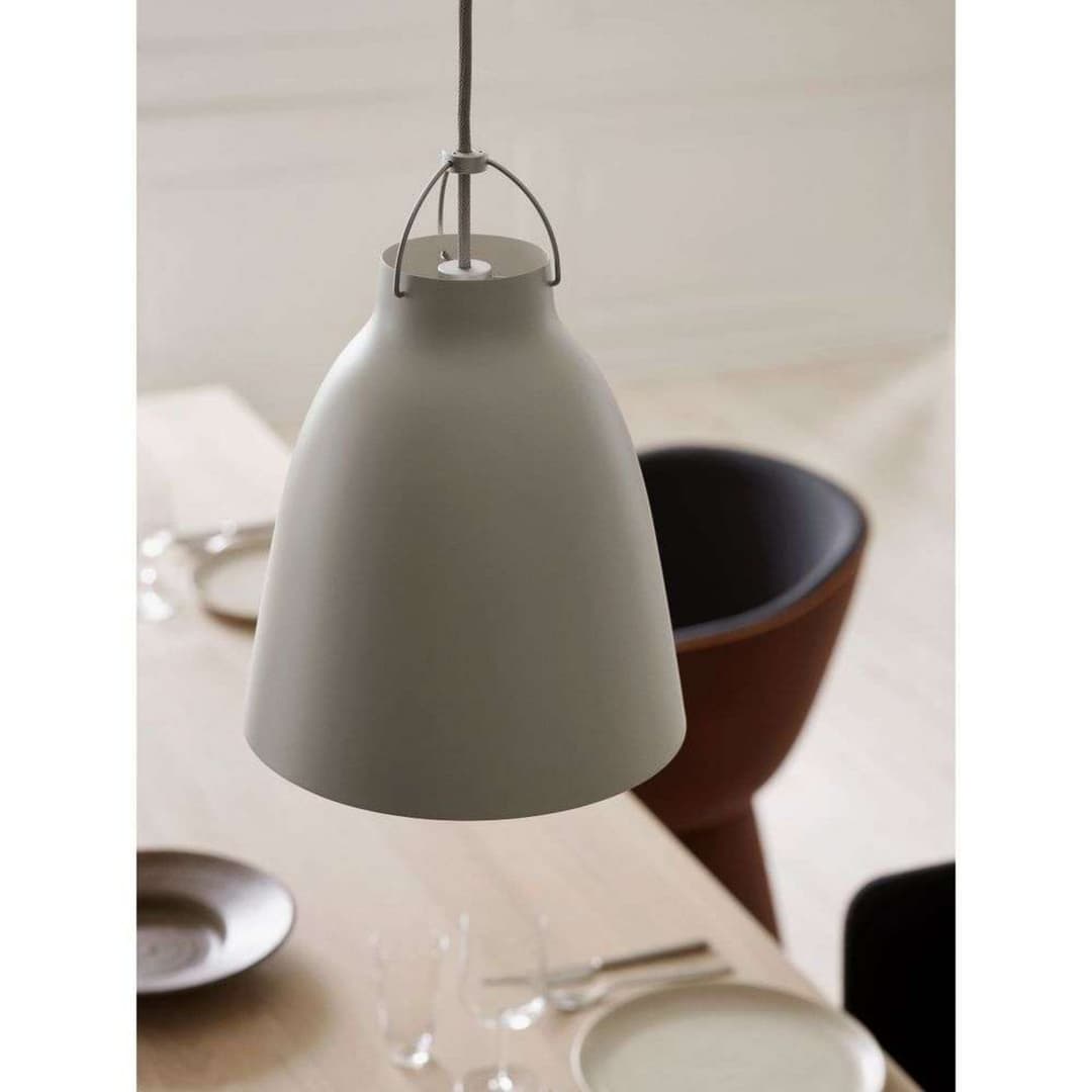 Caravaggio™ P2 Pendelleuchte Matt Warm Grau - Fritz Hansen - Wohnzimmer - Metall
