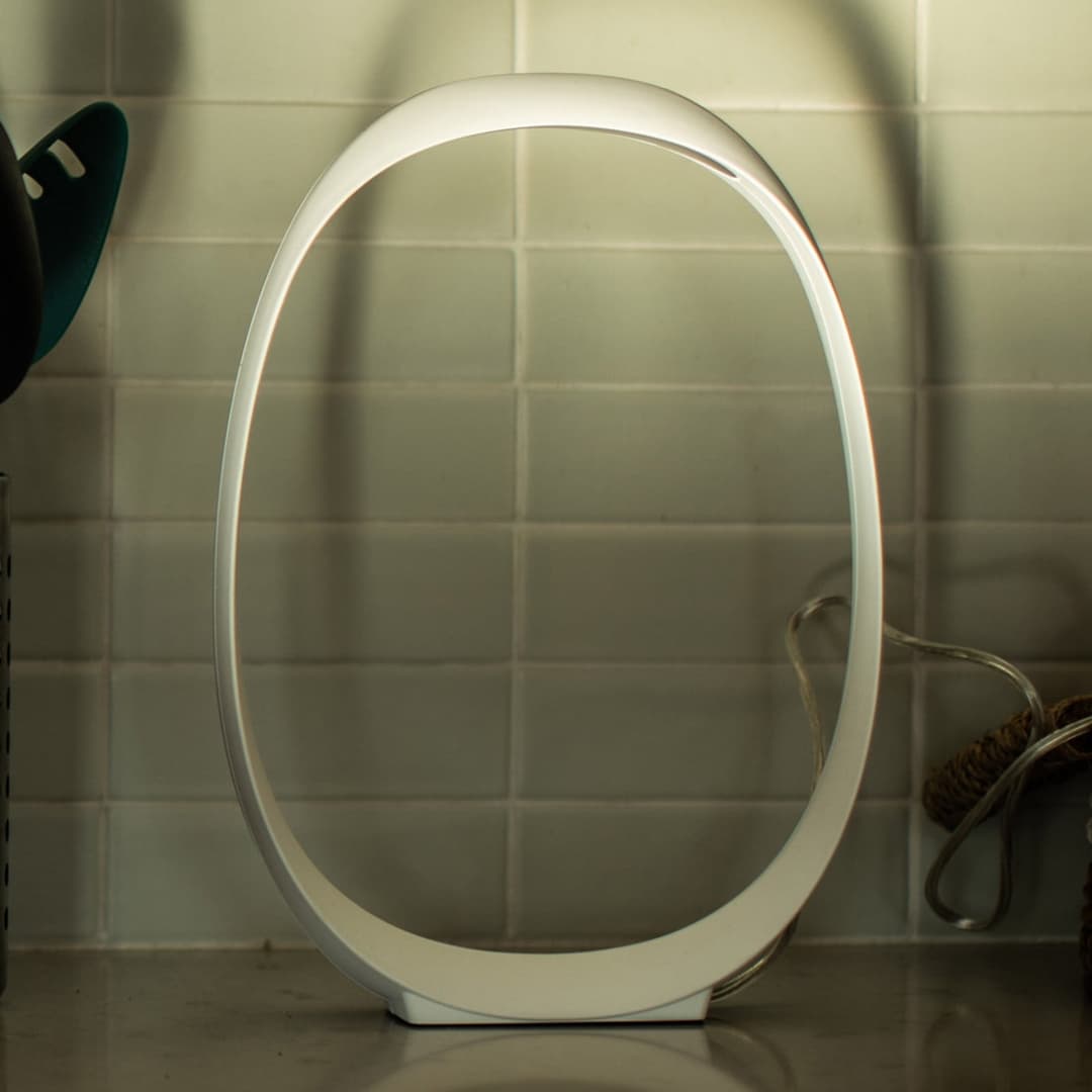 Anisha LED Tischleuchte grande, weiß - Foscarini - Wohnzimmer - Design - Kunststoff