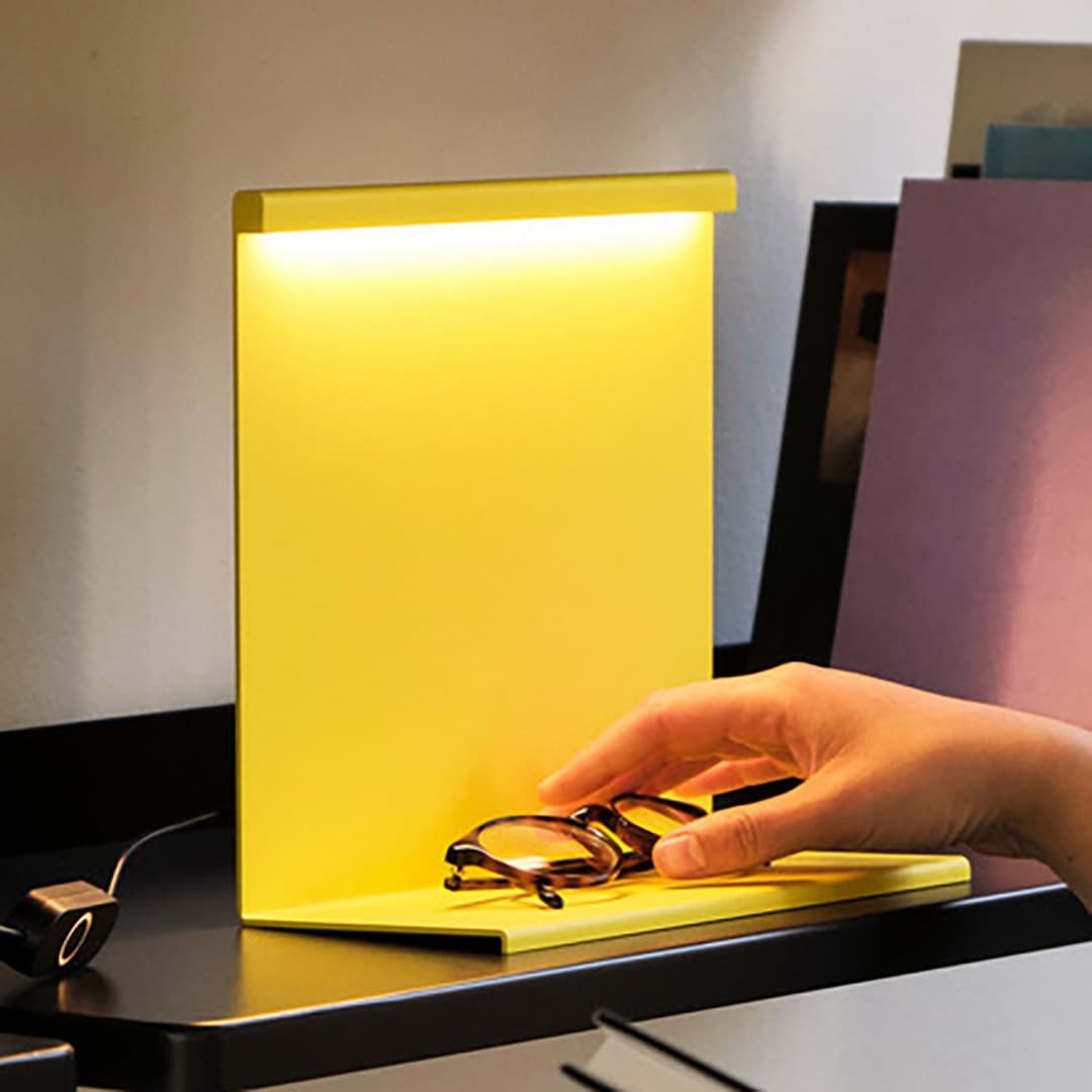 LBM Tischleuchte Titanium Yellow - HAY - Wohnzimmer - Design - Metall