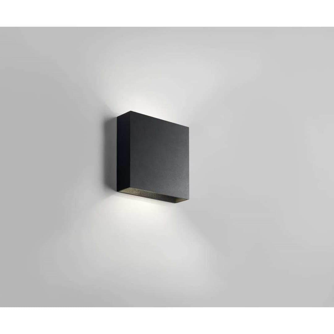 Compact W1 Wandleucte Up/Down 2700/3000K Black - LIGHT-POINT - Wohnzimmer - Aluminium