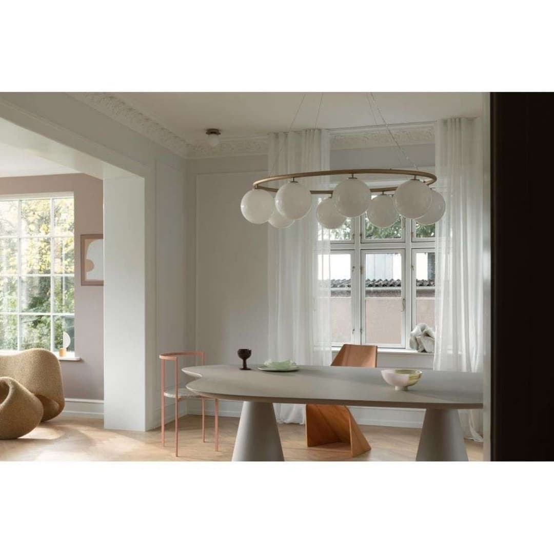Liila 1 Wand-/Deckenlampe, IP44, gold/opal, Ø 12 cm - Nuura - Badezimmer - Skandinavisch - Metall - Rund
