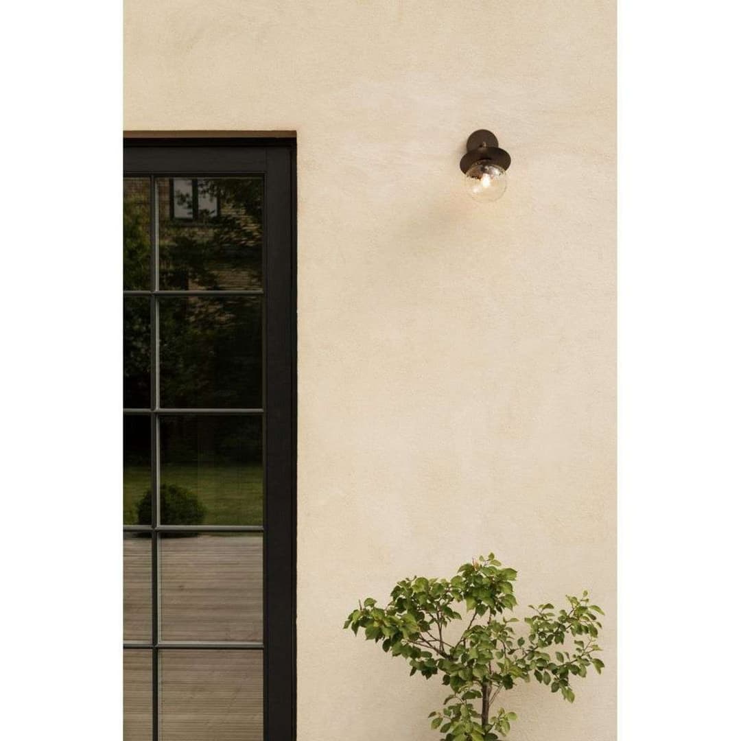 Außen-Wandleuchte Liila, schwarz/klar, IP54 - Nuura - Terrasse - Skandinavisch - Metall - Einflammig