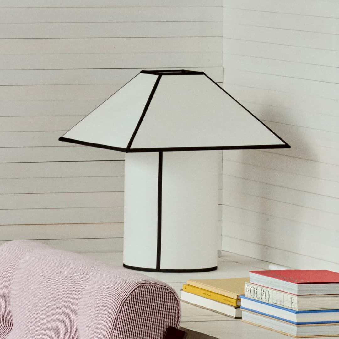 Ava Tischleuchte, Höhe 50 cm, weiß/schwarz, E27 - HAY - Wohnzimmer - Design - Kunststoff - Einflammig