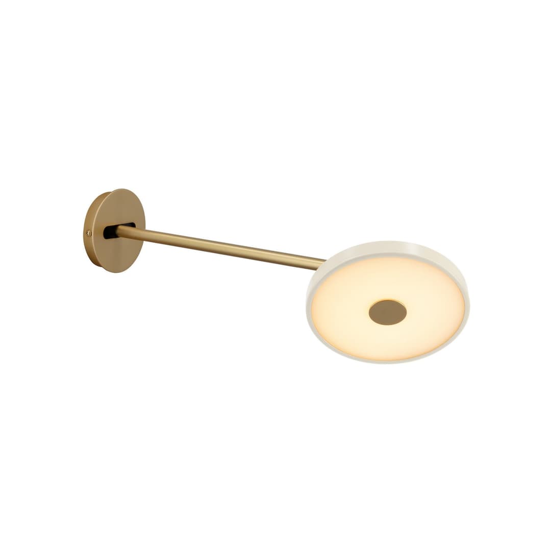 Asteria Long LED-Wandlampe, weiß/messing, Stecker - UMAGE - Wohnzimmer - Design - Metall - Einflammig