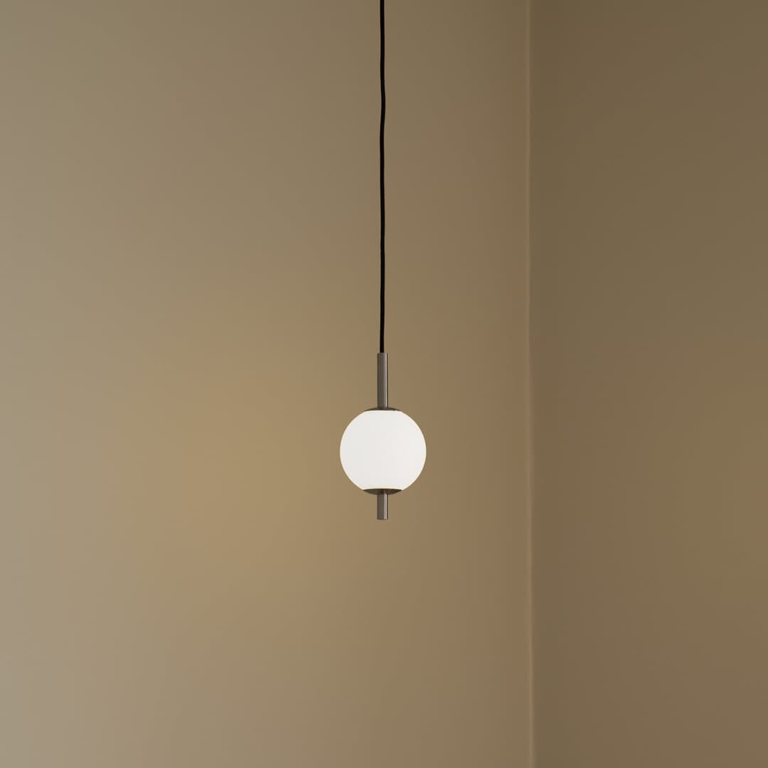 Audrey LED-Hängeleuchte, stahlfarben, 1-flg., Ø 12 cm - UMAGE - Wohnzimmer - Design - Metall - Einflammig