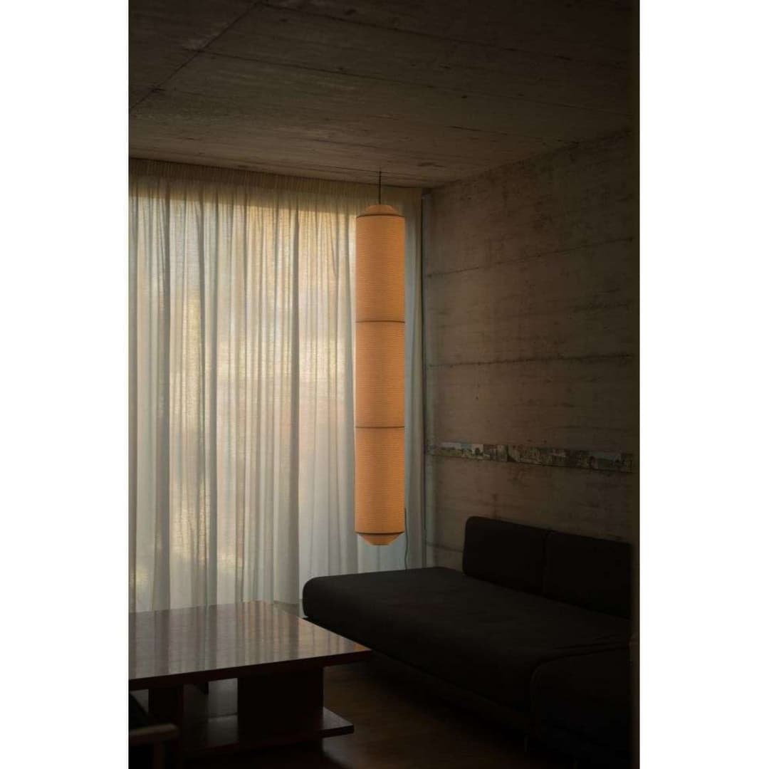 Tekiò Vertical P3 LED-Hängelampe, Höhe 173 cm - Santa & Cole - Wohnzimmer - Metall