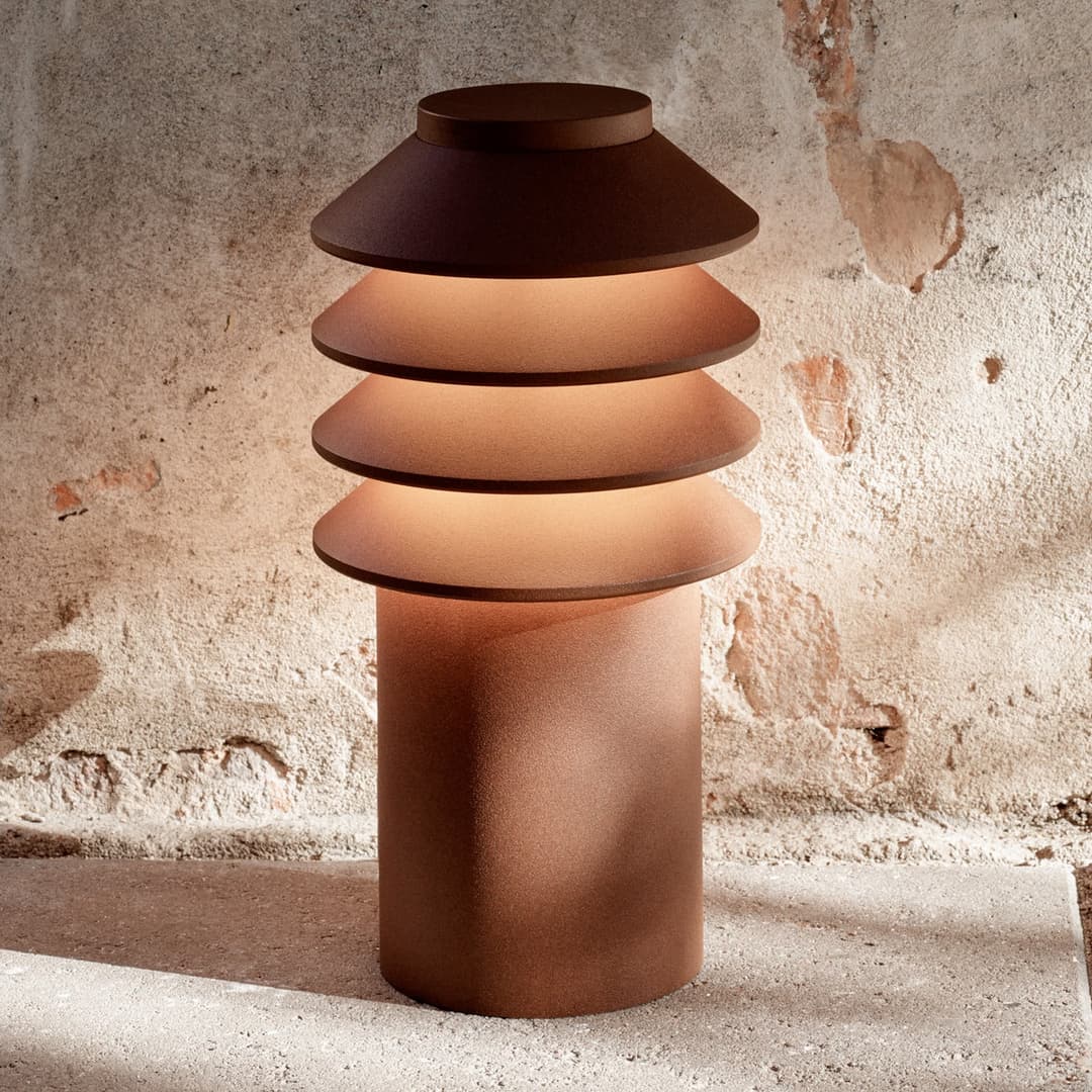 Bysted Garden 25 cm Fußplatte corten 927 - Louis Poulsen - Design - Aluminium - Einflammig