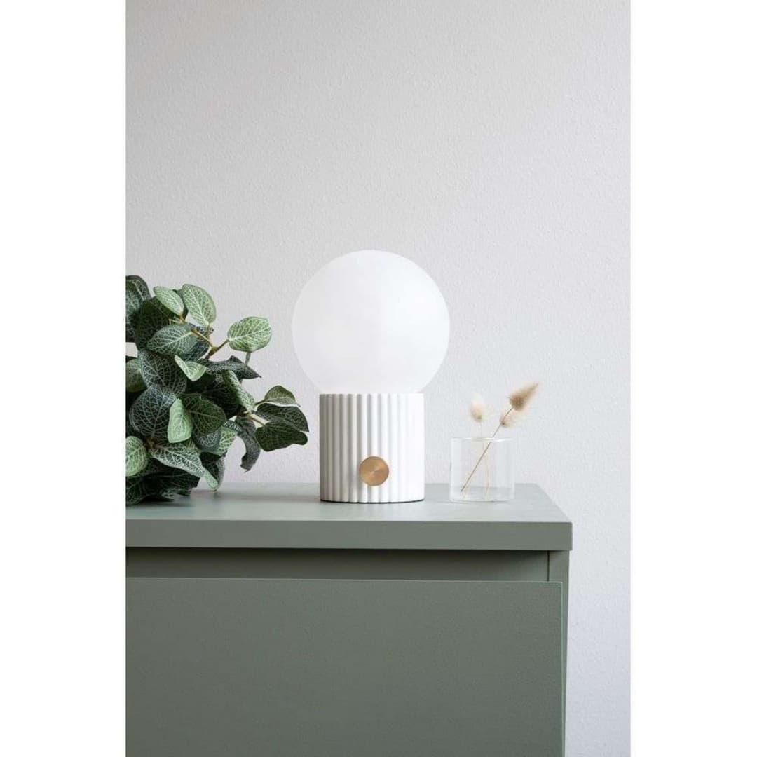 Hubble 15 Tischleuchte White - Globen Lighting - Wohnzimmer - Glas