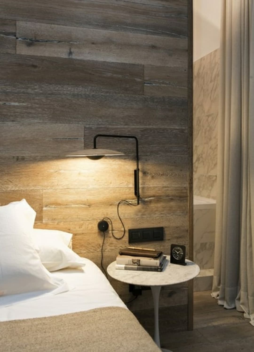 Ginger 20 A (On/Off) Wandleuchte Hardwired Oak - Marset - Aluminium