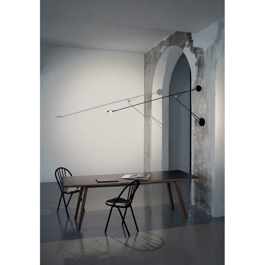 Aaro Wandleuchte Schwarz - DCW - Wohnzimmer - Aluminium