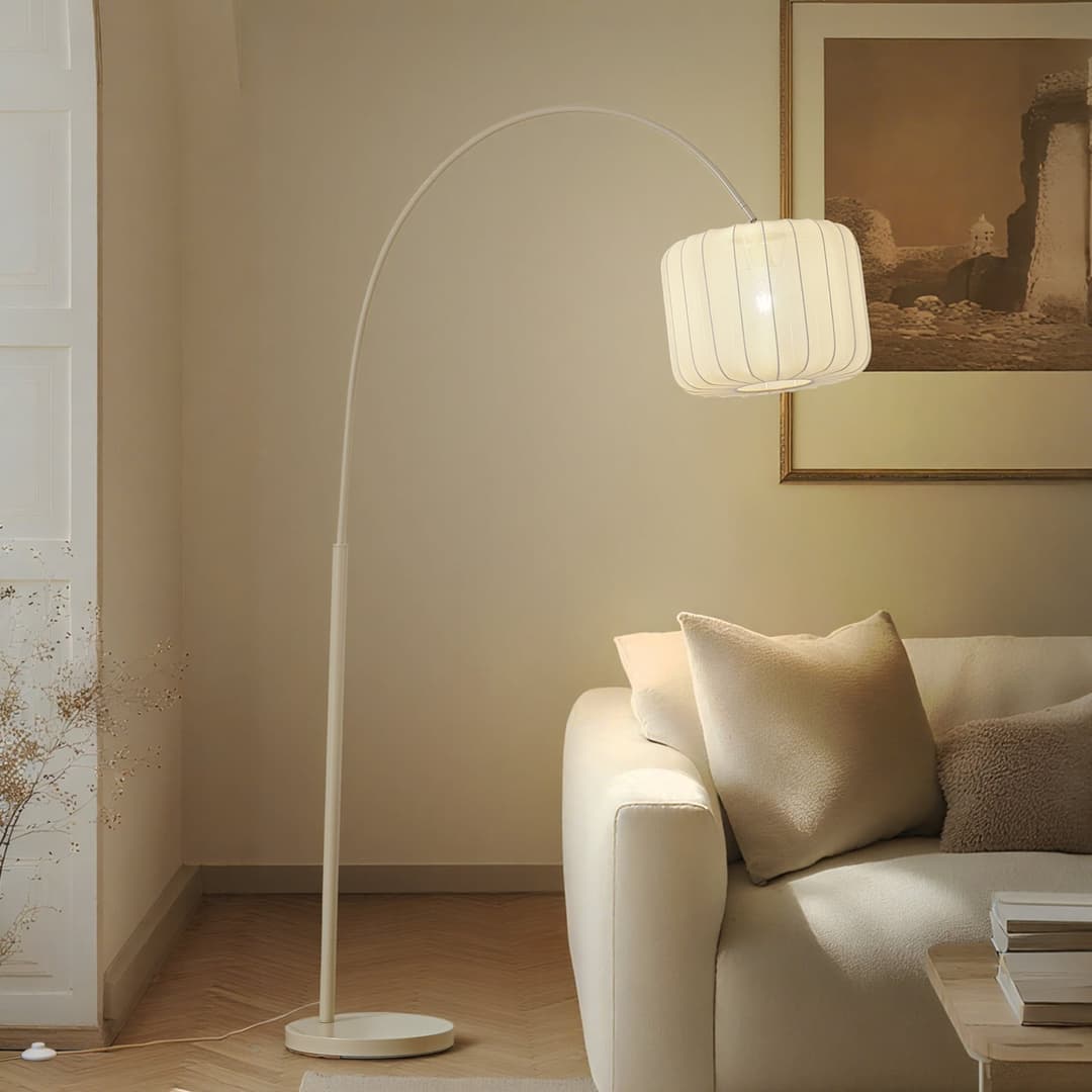 Helin Bogenleuchte, beige, Textil, Höhe 198,5 cm - Lindby - Wohnzimmer - Modern - Stoff / Textil - Einflammig