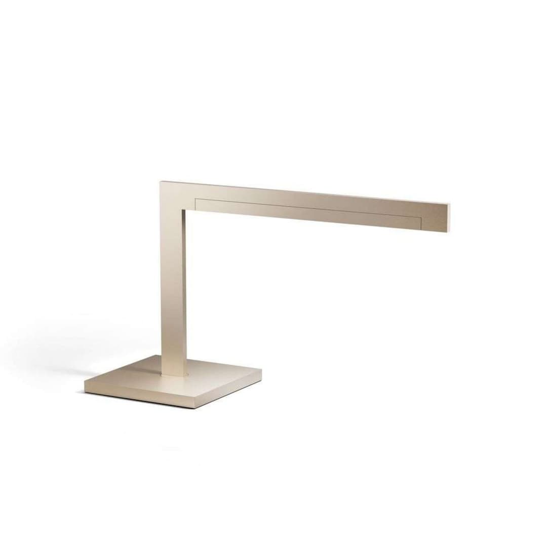 Inlay T2 Linear Tischleuchte, gold, 40 cm - Light-Point LIGHT-POINT Design by Studio F.A. Porsche - Wohnzimmer - Aluminium